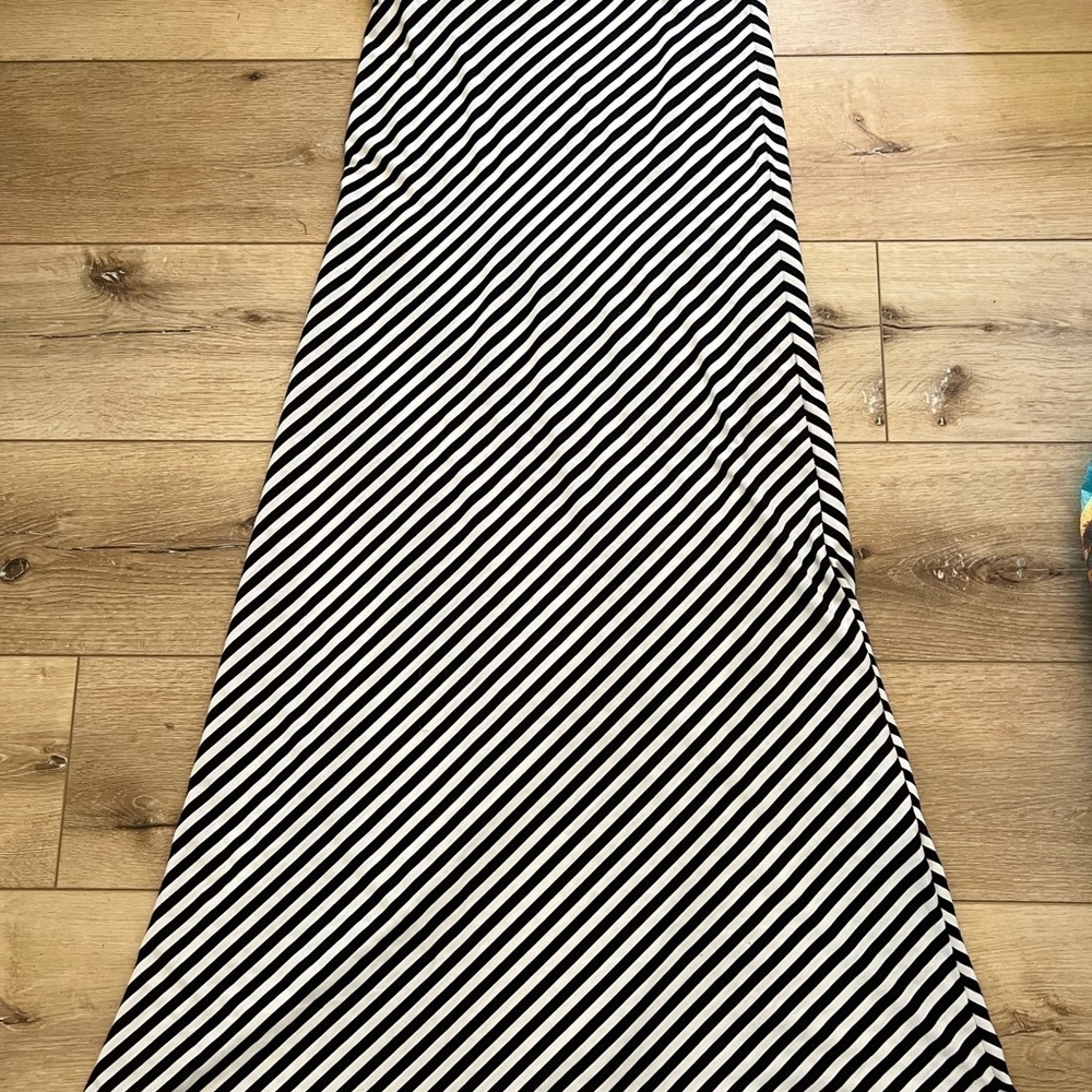 Black & white striped maxi skirt with wide black waist band, M. - Picture 8 of 12